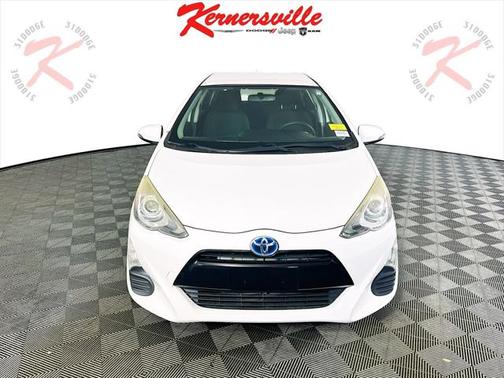 2016 Toyota Prius c Two