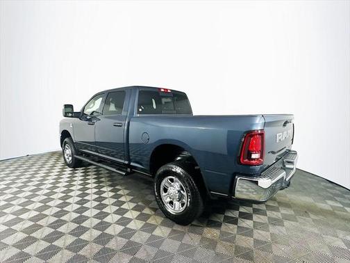 2025 RAM 2500 Tradesman Crew Cab 4x4 6'4' Box