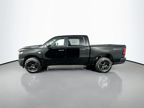 2026 RAM 1500 Warlock Crew Cab 4x4 5'7' Box