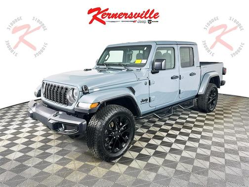 2025 Jeep Gladiator Nighthawk