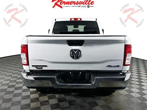 2023 RAM 2500 Big Horn Crew Cab 4x4 6'4' Box