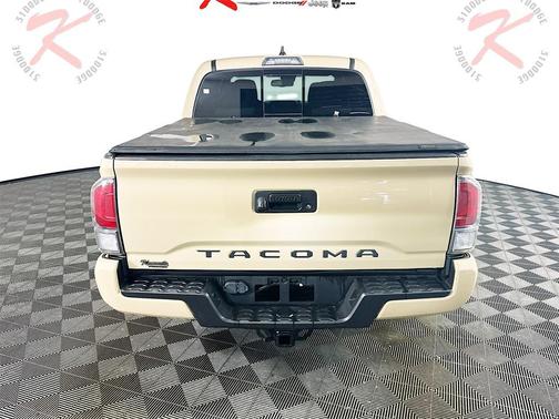 2020 Toyota Tacoma TRD Sport