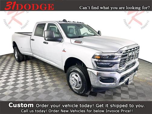 2026 RAM 3500 Tradesman Crew Cab 4x4 8' Box