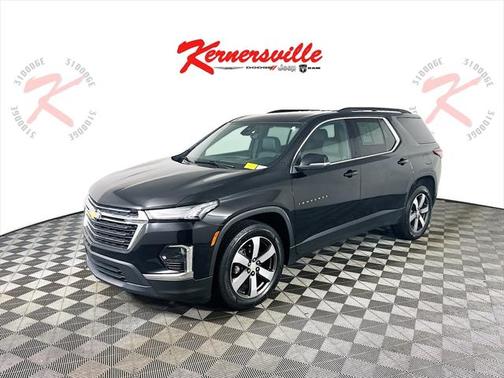 2022 Chevrolet Traverse LT Leather