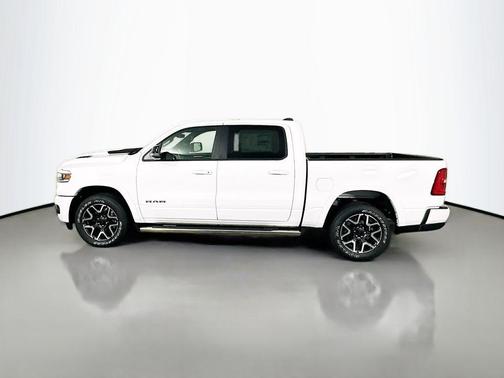 Bright White Clearcoat 2026 RAM 1500 Laramie