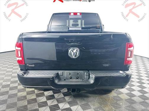 2022 RAM 2500 Laramie Crew Cab 4x4 6'4' Box