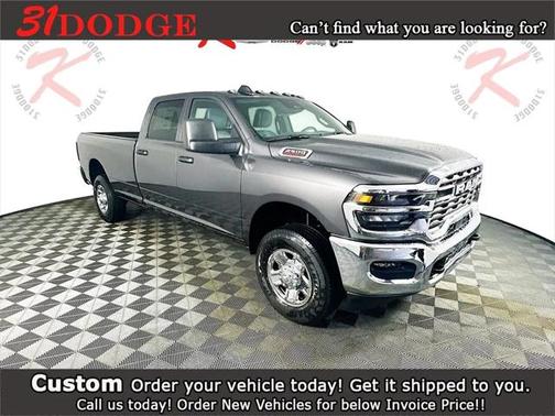2025 RAM 2500 Tradesman Crew Cab 4x4 8' Box