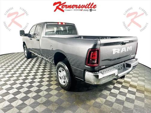 2025 RAM 2500 Tradesman Crew Cab 4x4 8' Box
