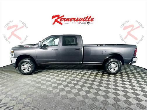 2025 RAM 2500 Tradesman Crew Cab 4x4 8' Box