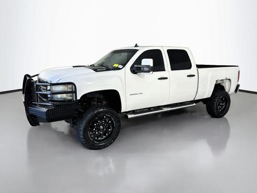 Summit White 2014 Chevrolet Silverado 2500 LT