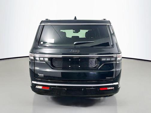 High Gloss Black 2026 Jeep Grand Wagoneer L 4x4