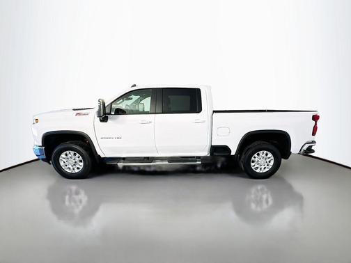 Summit White 2025 Chevrolet Silverado 2500 LT
