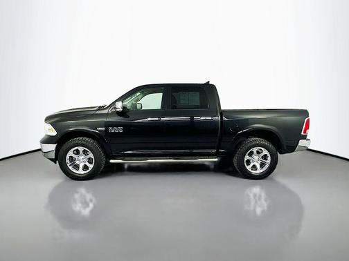 Brilliant Black Crystal Pearlcoat 2015 RAM 1500 Laramie