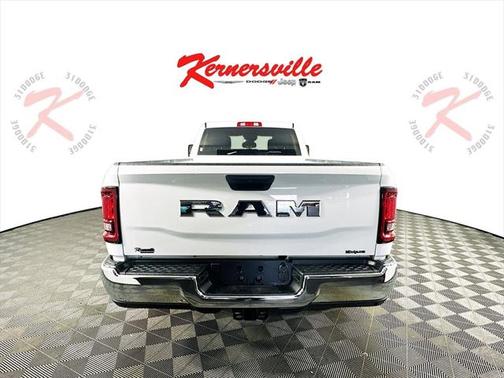 2025 RAM 2500 Tradesman Crew Cab 4x2 8' Box