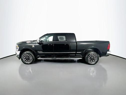 2026 RAM 3500 Limited Mega Cab 4x4 6'4' Box