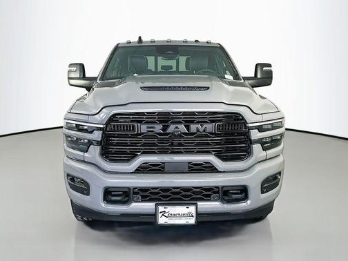Ceramic Gray Clearcoat 2026 RAM 2500 Laramie Crew Cab 4x4 6'4' Box