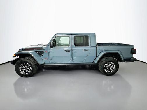 Anvil Clearcoat 2026 Jeep Gladiator Shadow Ops 4x4