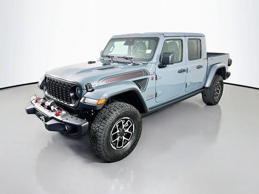Anvil Clearcoat 2026 Jeep Gladiator Shadow Ops 4x4