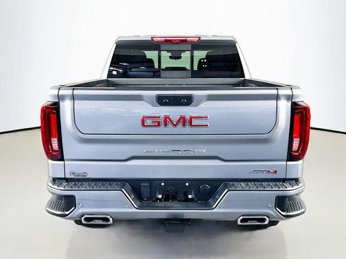 Sterling Metallic 2024 GMC Sierra 1500 AT4
