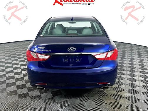 2013 Hyundai SONATA SE