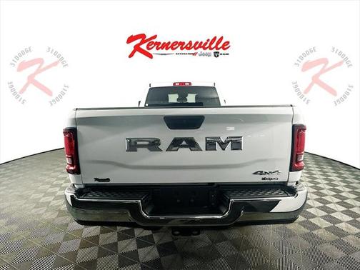 2025 RAM 2500 Tradesman Crew Cab 4x4 8' Box