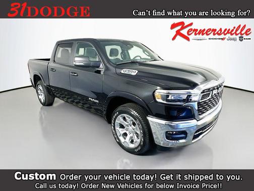 Diamond Black Crystal Pearlcoat 2025 RAM 1500 Big Horn/Lone Star
