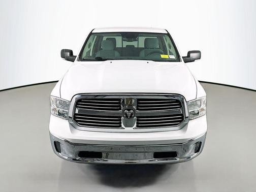 Bright White Clearcoat 2019 RAM 1500 Big Horn
