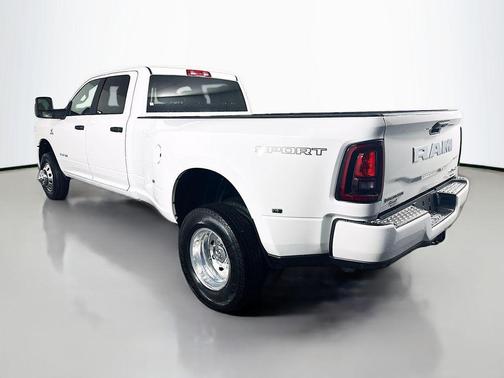 Bright White Clearcoat 2026 RAM 3500 Big Horn