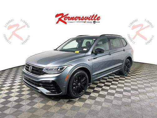 2022 Volkswagen Tiguan 2.0T SE R-Line Black