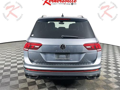 2022 Volkswagen Tiguan 2.0T SE R-Line Black