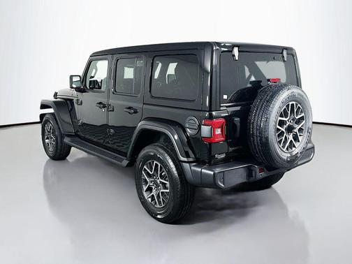 black clearcoat 2026 Jeep Wrangler 4-Door Sahara 4x4