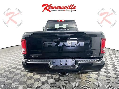 2026 RAM 3500 Big Horn Crew Cab 4x4 8' Box