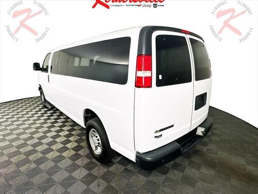 2022 Chevrolet Express 3500 RWD 3500 Extended Wheelbase LS