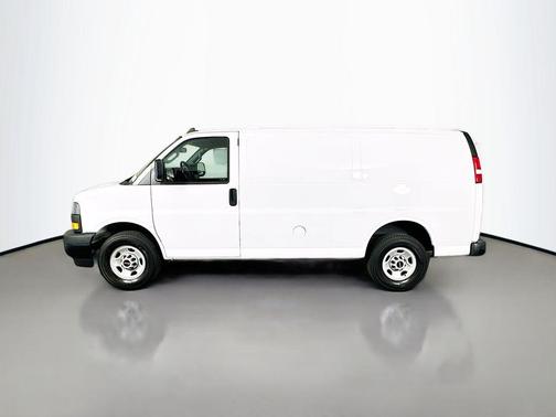 2023 GMC Savana 2500 Work Van