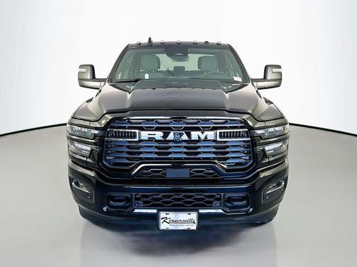 Diamond Black Crystal Pearlcoat 2026 RAM 3500 Big Horn Crew Cab 4x4 6'4' Box