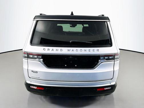 Silver Zynith 2023 Jeep Grand Wagoneer 4x4