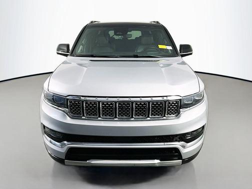 Silver Zynith 2023 Jeep Grand Wagoneer 4x4