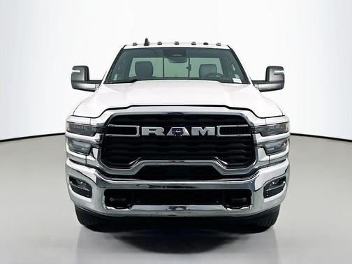 Bright White Clearcoat 2026 RAM 3500 Tradesman Regular Cab 4x4 8' Box