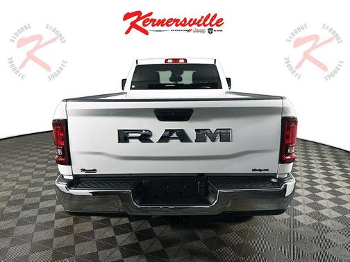 2026 RAM 2500 Tradesman Crew Cab 4x2 8' Box