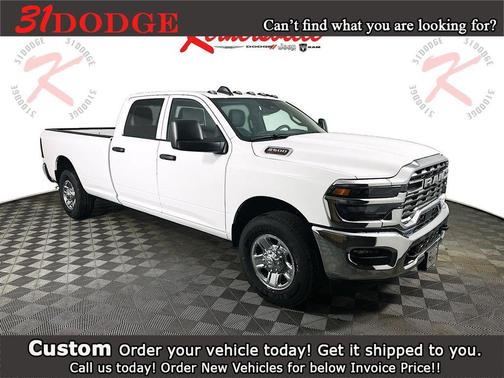 2026 RAM 2500 Tradesman Crew Cab 4x2 8' Box