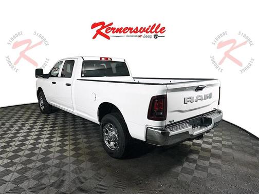 2026 RAM 2500 Tradesman Crew Cab 4x2 8' Box