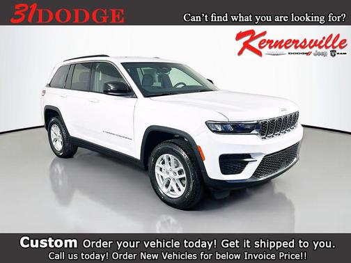 Bright White Clearcoat 2026 Jeep Grand Cherokee Altitude