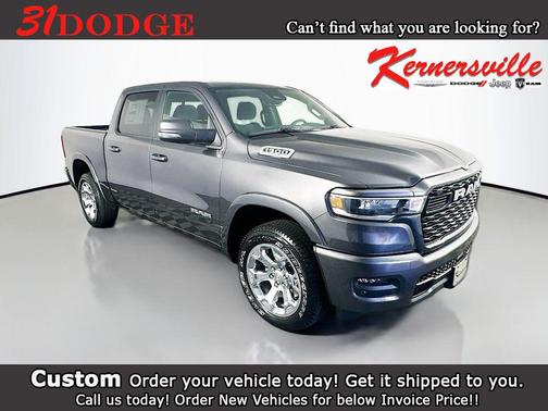 Granite Crystal Metallic Clearcoat 2025 RAM 1500 Big Horn/Lone Star