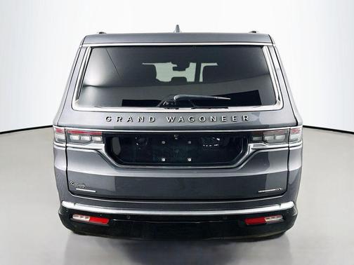 2023 Jeep Grand Wagoneer L Series III 4x4