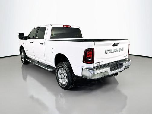 Bright White Clearcoat 2025 RAM 2500 Big Horn Crew Cab 4x4 6'4' Box