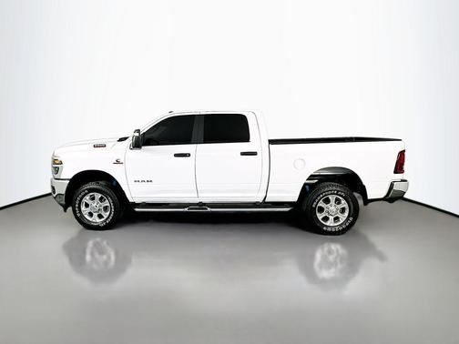 Bright White Clearcoat 2025 RAM 2500 Big Horn Crew Cab 4x4 6'4' Box