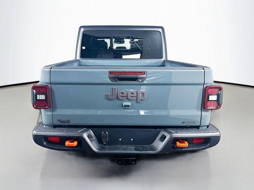 2026 Jeep Gladiator Mojave 4x4