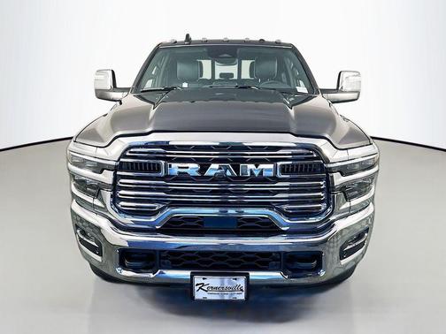 Granite Crystal Metallic Clearcoat 2025 RAM 3500 Laramie Crew Cab 4x4 8' Box