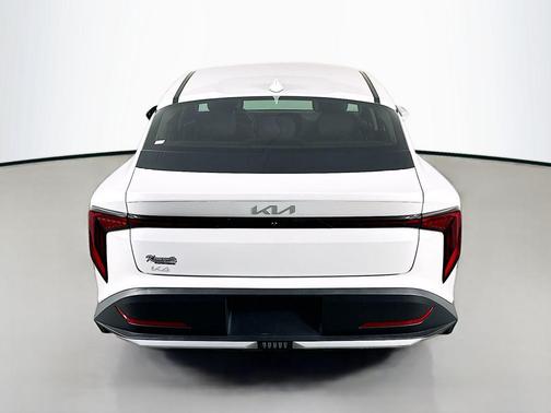 Snow White Pearl 2025 Kia K4 EX