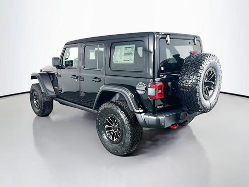 Black Clearcoat 2026 Jeep Wrangler Rubicon
